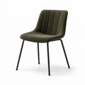 Chaise en velours côtelé vert avec pieds en métal